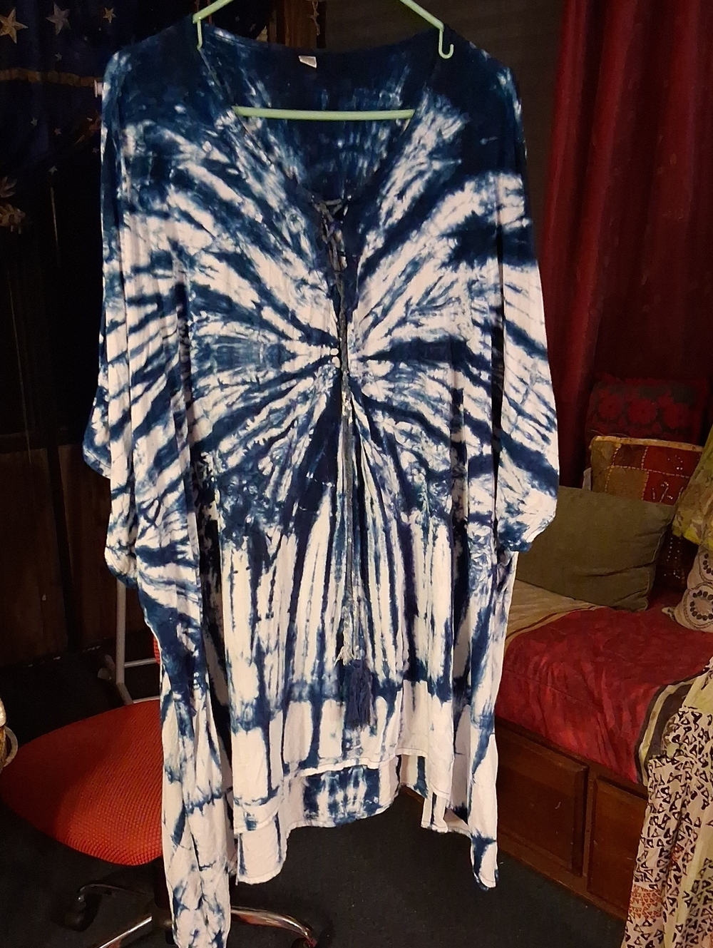 Women's Blue and White Tie-Dye Pullover Tunic Top